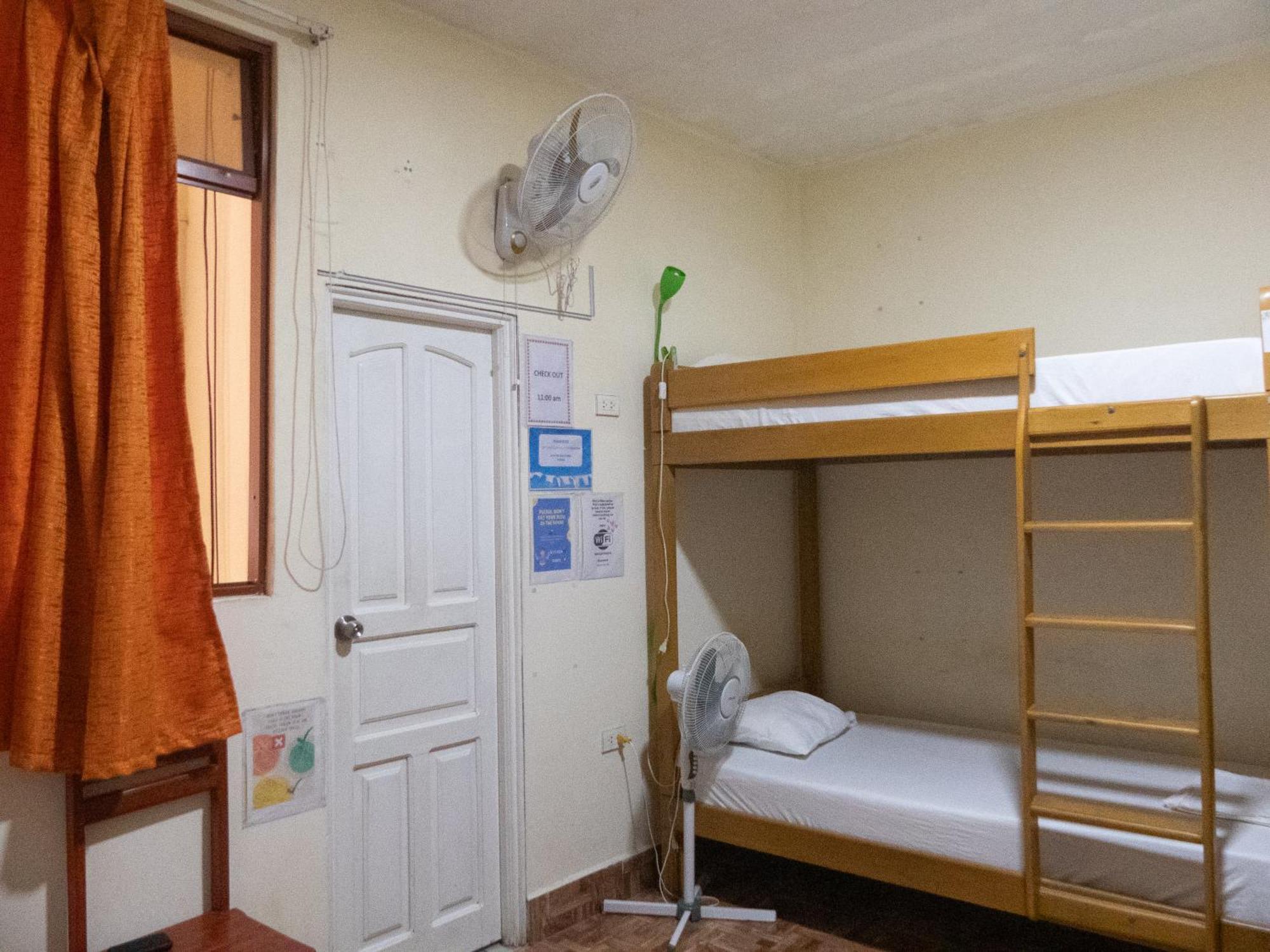 Moicca Youth Hostel Iquitos Habitación foto
